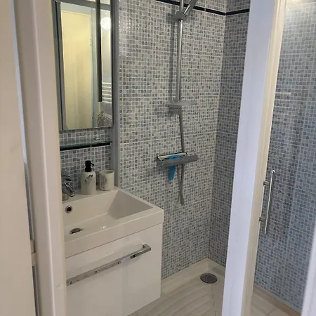 Nyaraló Maison Mitoyenne Dans Avec Piscine Saint-Palais-sur-Mer